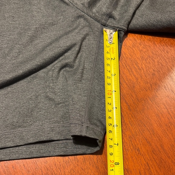 Vuori /Sunday Performance Short 8"Charcoal Heathe Color - Picture 7 of 15